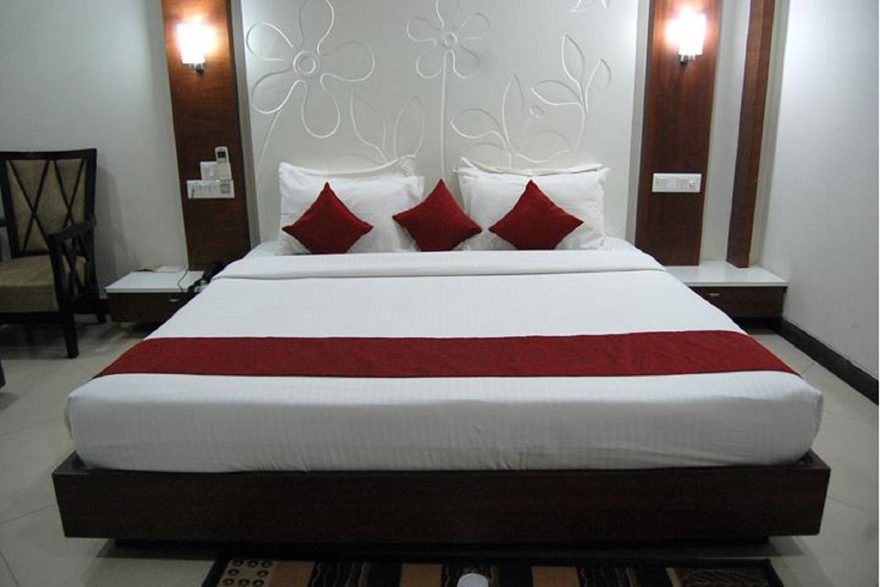 Hotel Amit International Bhilai Exterior photo